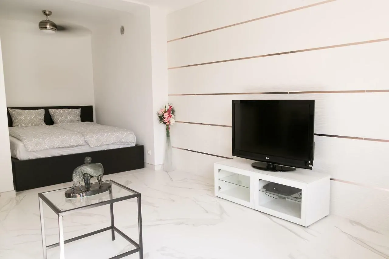 Apartamento Supreme Vienna Studio 0*,